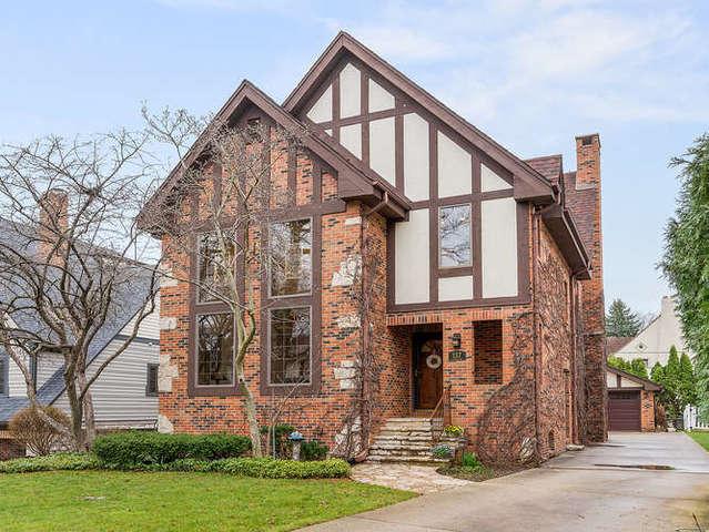 137 S Spring Ave., La Grange, IL 60525
