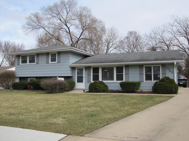 1343 Radcliffe Ln., Schaumburg, IL 60193