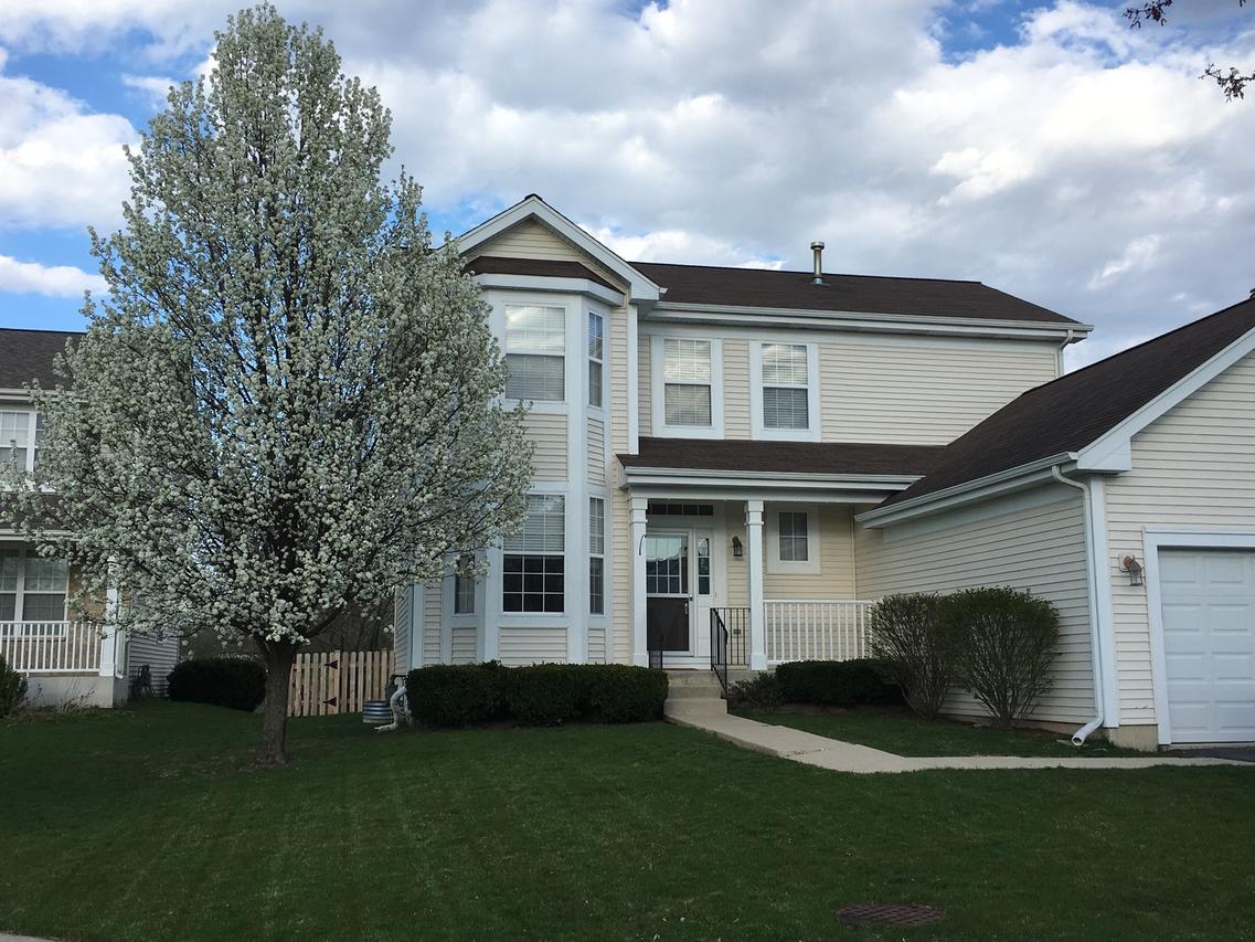 32847 Weathervane Ln., Lakemoor, IL 60051