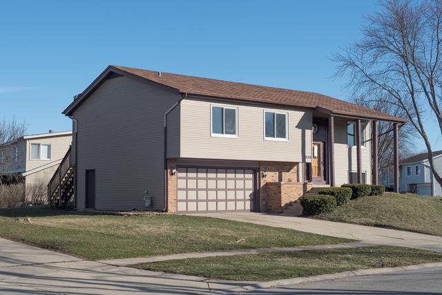 5332 Arlington Cir., Hanover Park, IL 60133