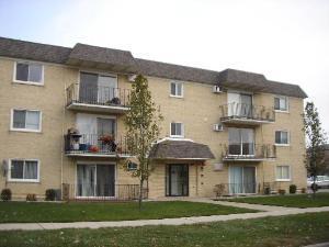 7829 S Rutherford St. #2SW, Burbank, IL 60459