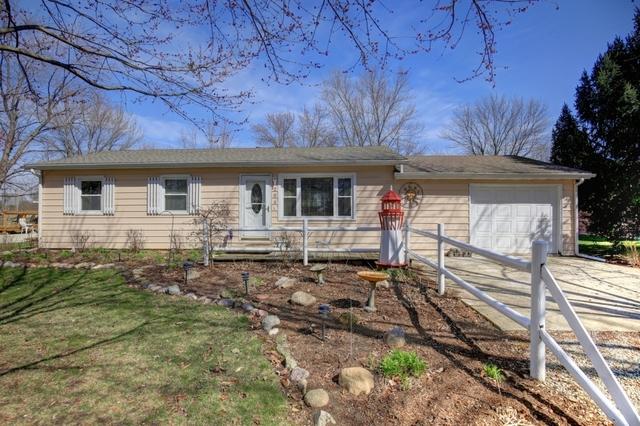 206 Western Dr., St. Joseph, IL 61873