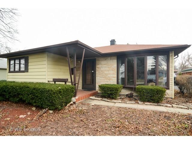 2702 Park St., Rolling Meadows, IL 60008