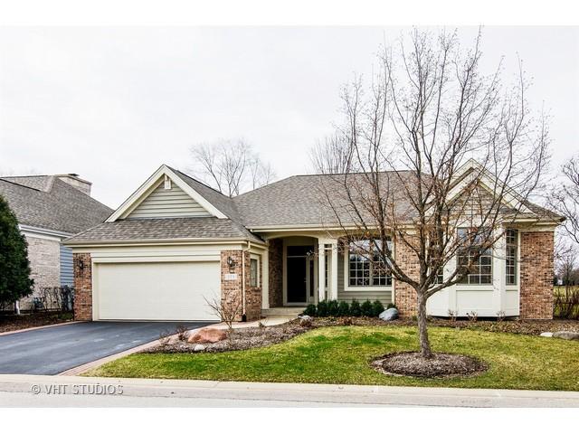 171 Course Dr., Lake In The Hills, IL 60156