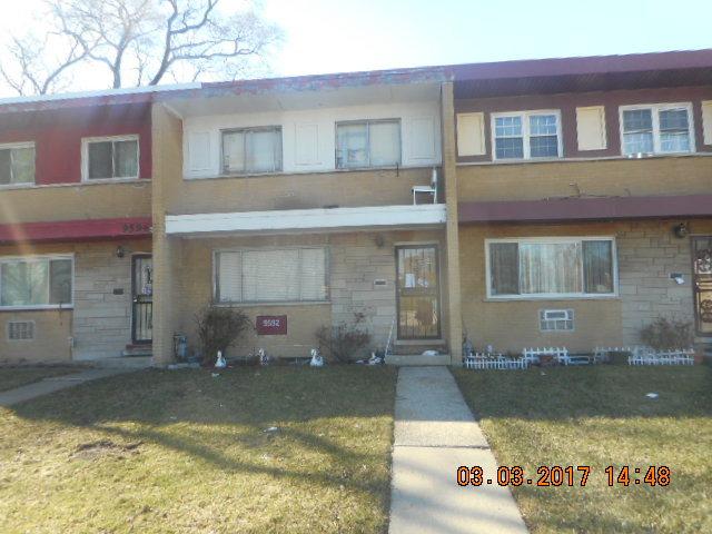 9592 S Colfax Ave., Chicago, IL 60617