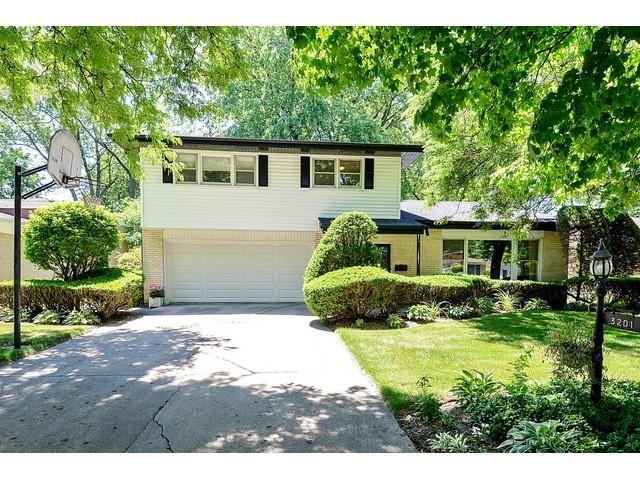 3201 Greenleaf Ave., Wilmette, IL 60091