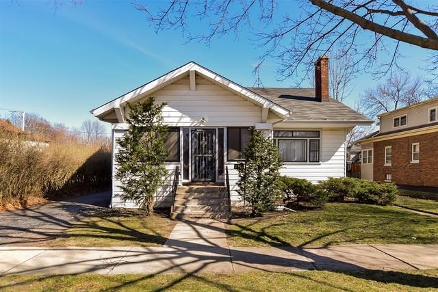 411 N Pine Ave., Arlington Heights, IL 60004