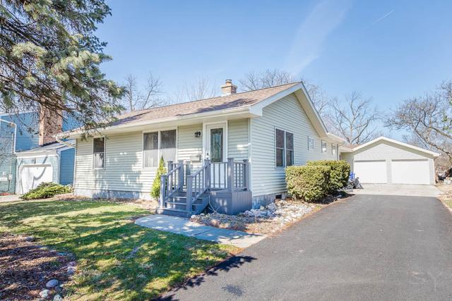 401 Pershing Ave., Wheaton, IL 60189