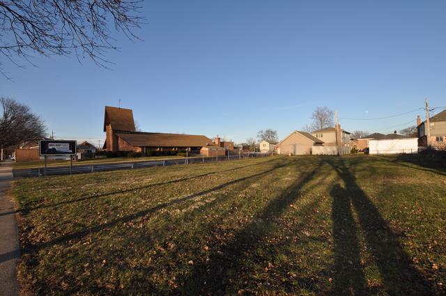 11303 S Spaulding Ave., Chicago, IL 60655