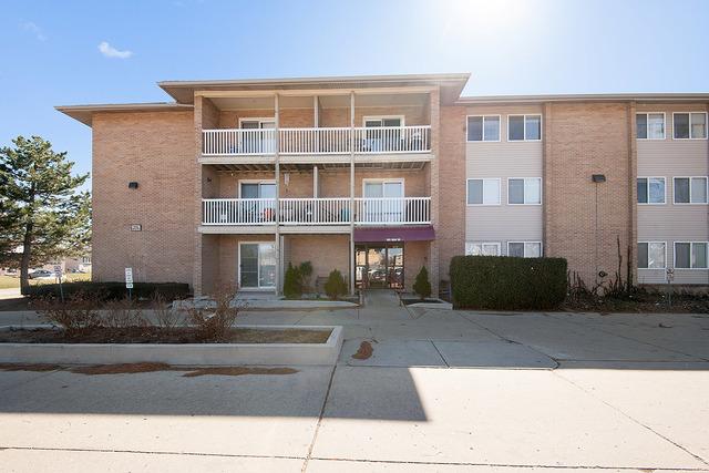 920 Beau Dr. #203, Des Plaines, IL 60016