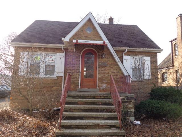 2825 W 99th St., Evergreen Park, IL 60805