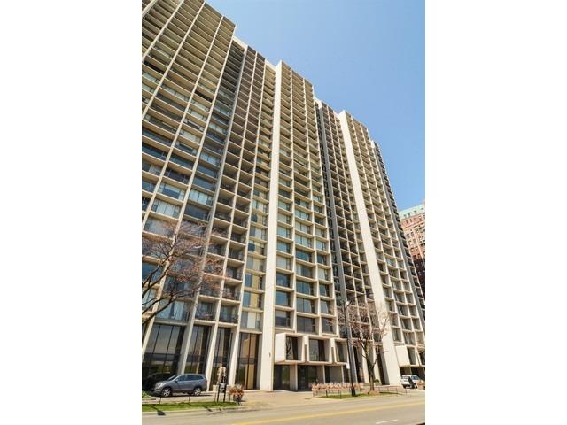 3200 N Lake Shore Dr. #1907, Chicago, IL 60657