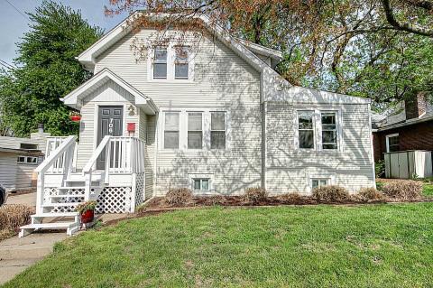 706 S Prospect Ave., Champaign, IL 61820