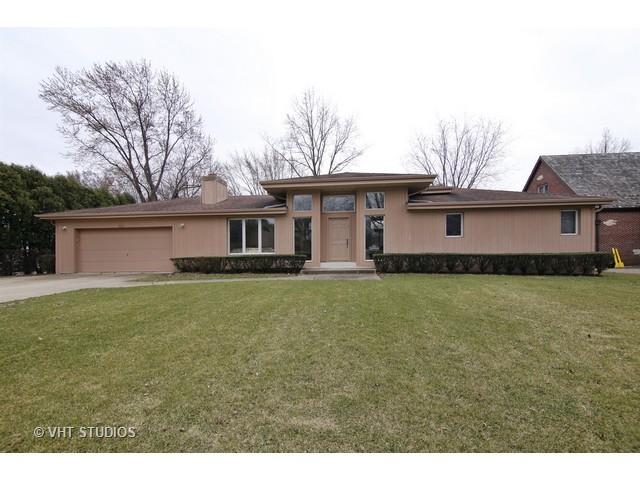 3801 Greenacre Dr., Northbrook, IL 60062