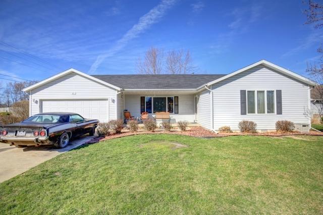 401 Linden Dr., St. Joseph, IL 61873