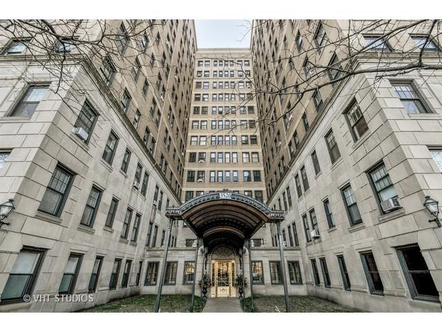 3520 N Lake Shore Dr. #6J, Chicago, IL 60657