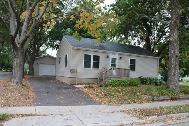 1031 S Cross St., Sycamore, IL 60178