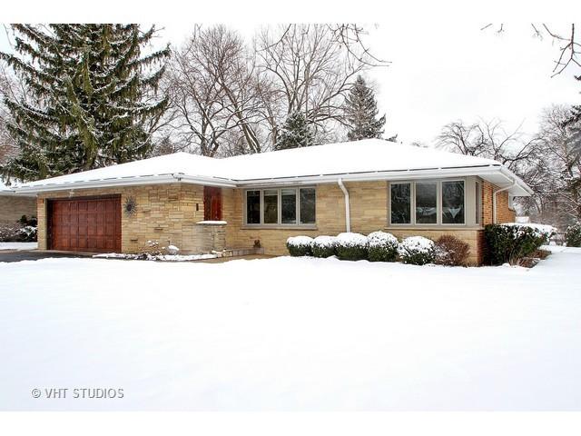 321 Hickory Ct., Northbrook, IL 60062