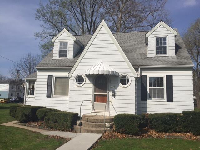 212 S Benton St., Tampico, IL 61283