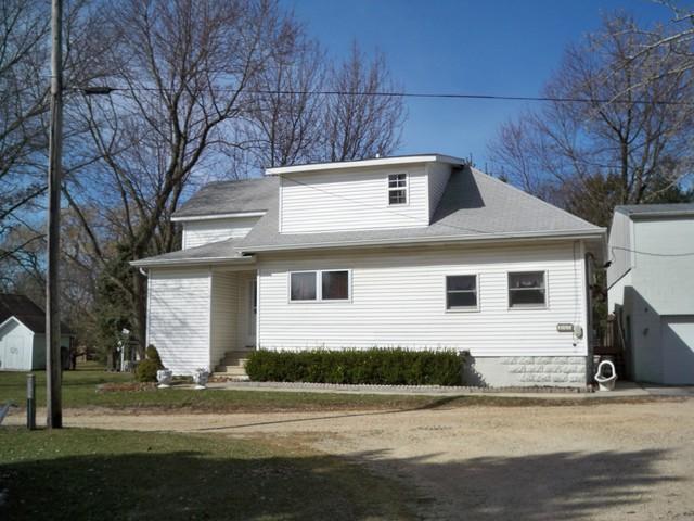 149 Wahlgren Ave., Hinckley, IL 60520