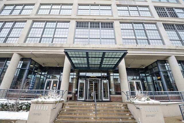 900 N Kingsbury St. #819, Chicago, IL 60610