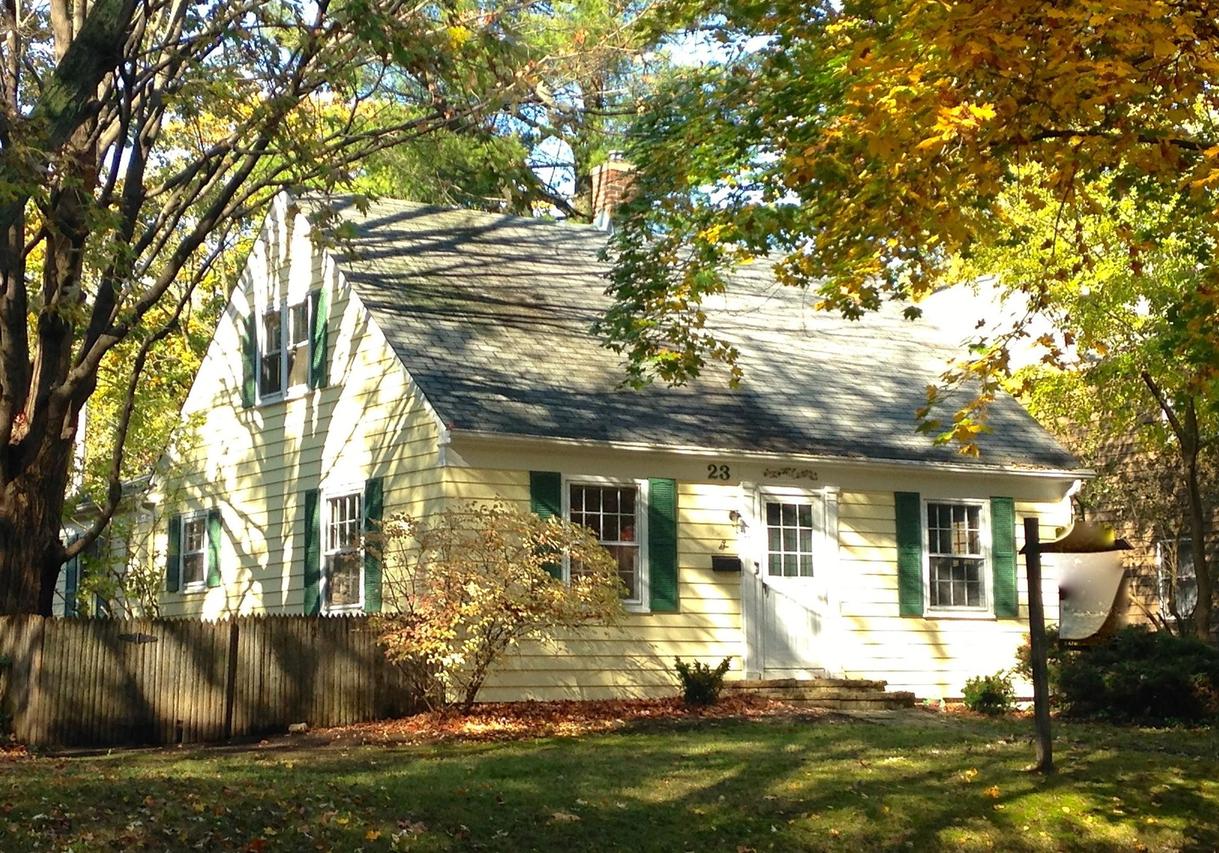 23 S Julian St., Naperville, IL 60540