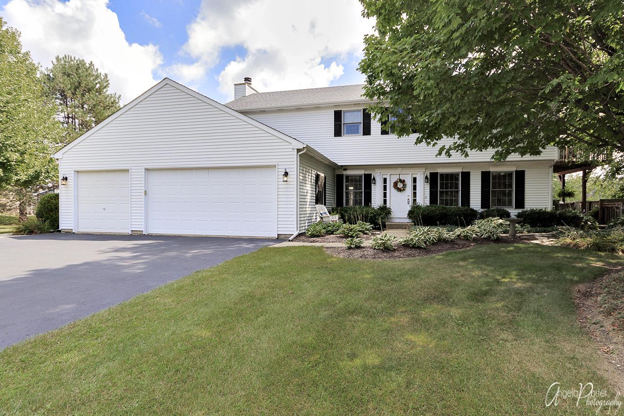 5018 N Brookshire Dr., Mchenry, IL 60051