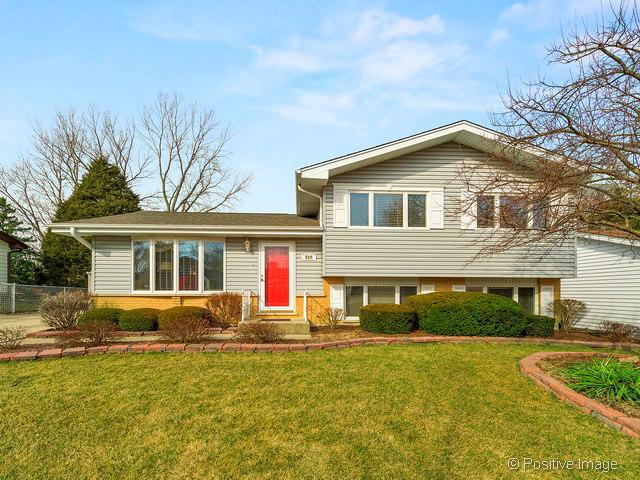620 Sherwood Ln., Schaumburg, IL 60193