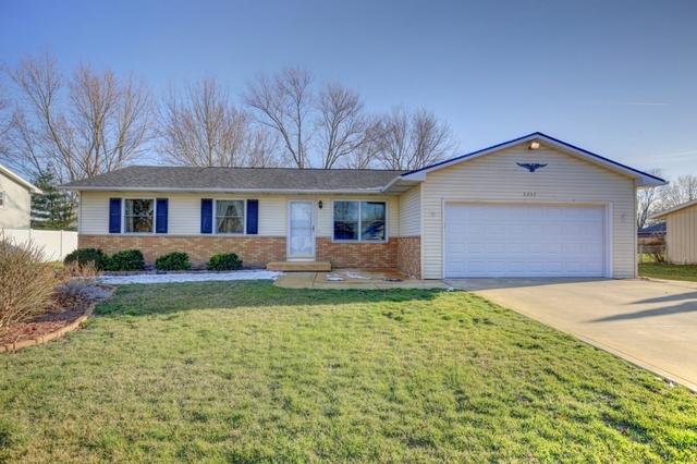 2243 Marilyn Dr, St. Joseph, IL 61873
