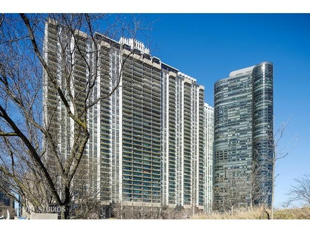 400 E Randolph St. #1318, Chicago, IL 60601