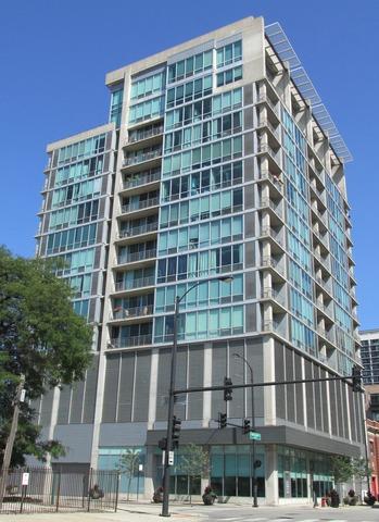 700 W Van Buren St. #1205, Chicago, IL 60607