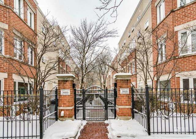 3910 N Fremont St. #K, Chicago, IL 60613