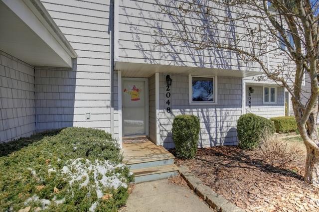 2048 Blackthorn Dr., Champaign, IL 61821
