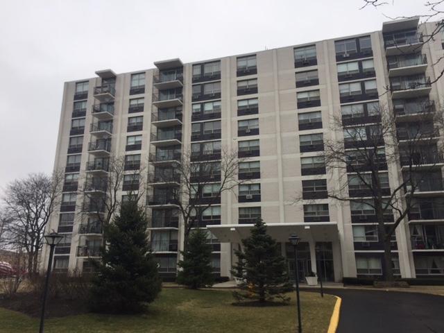 9009 W Golf Rd. #4D, Des Plaines, IL 60016