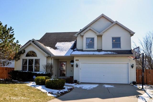 14 Walnut Grove Ct., Lake In The Hills, IL 60156