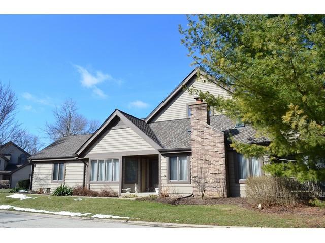 2011 Forest Creek Ln., Libertyville, IL 60048