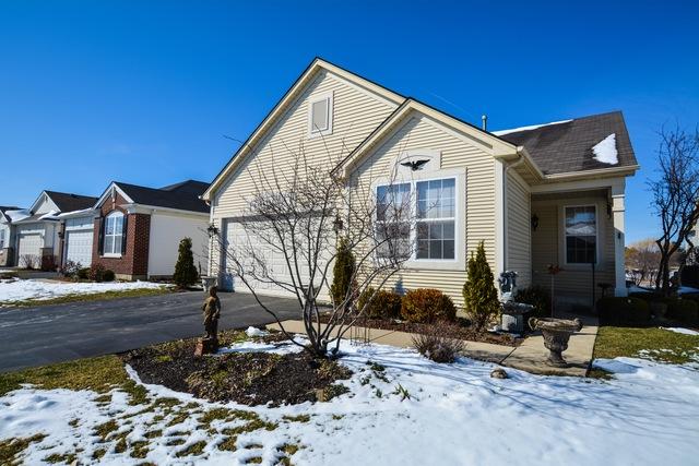 370 Longfield Ln., Grayslake, IL 60030