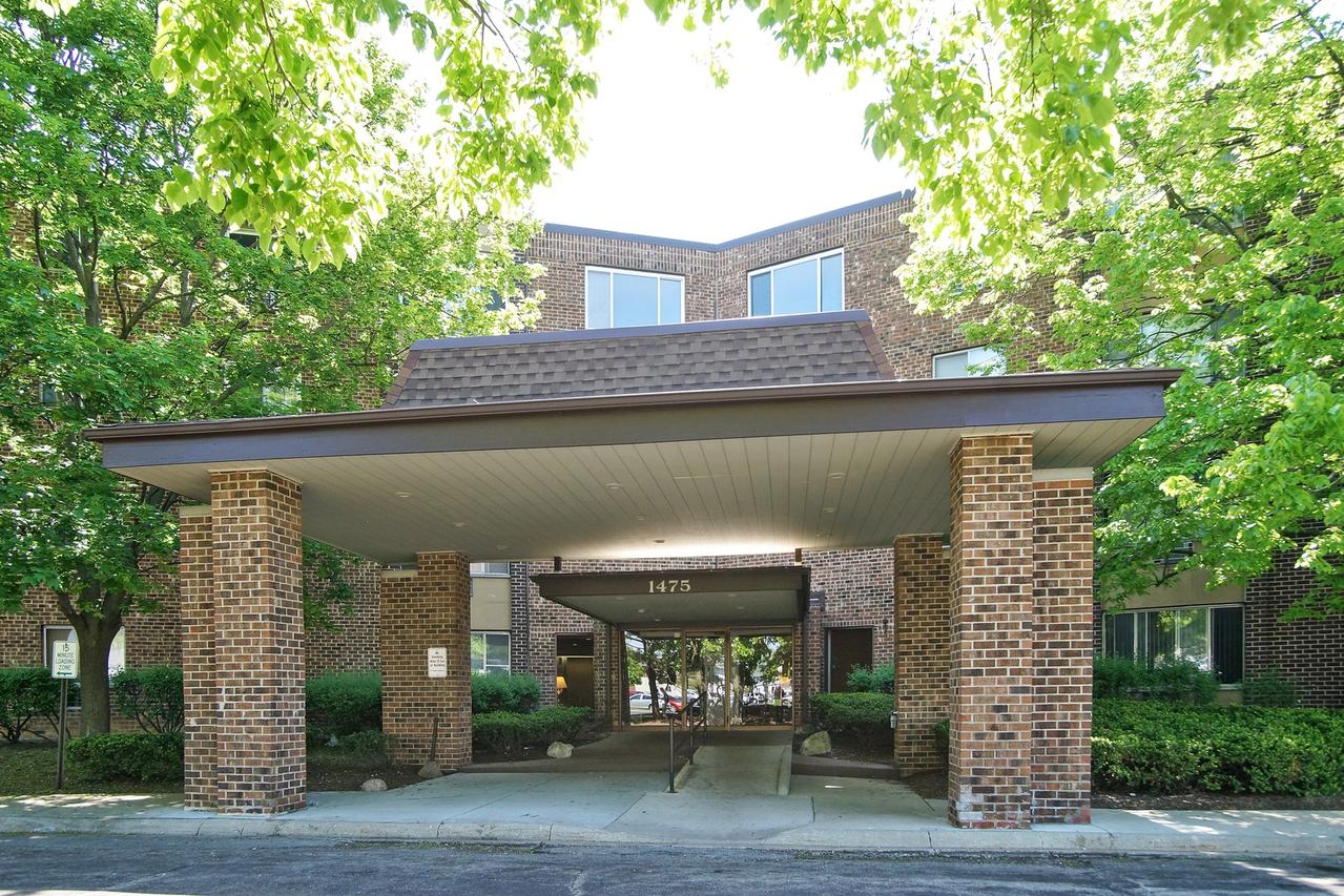1475 Rebecca Dr. #313, Hoffman Estates, IL 60194