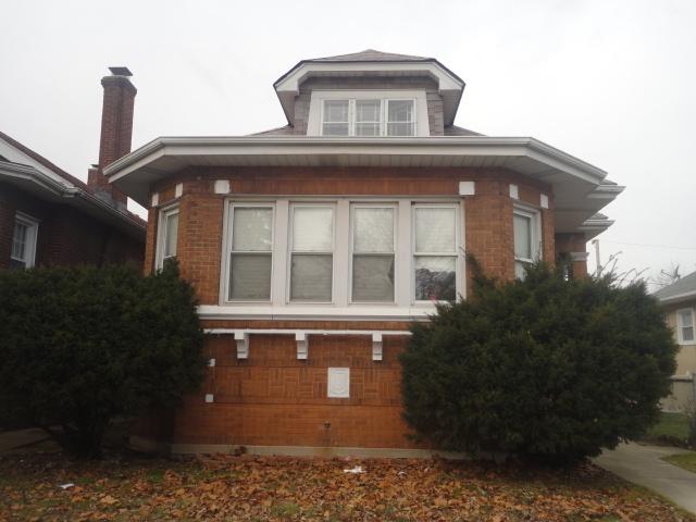 7542 S Crandon Ave., Chicago, IL 60649