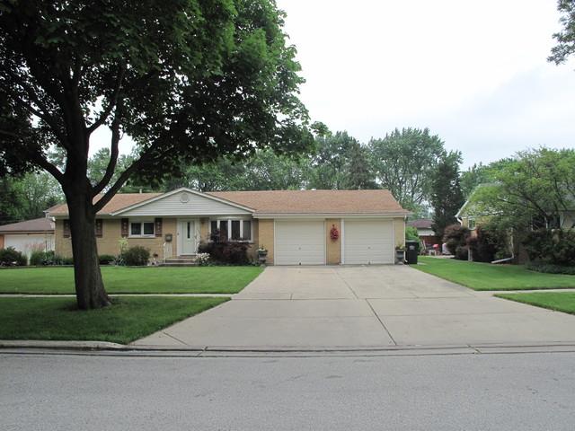 255 Anderson Ter., Des Plaines, IL 60016