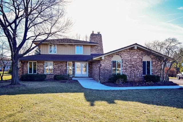 1617 Foxhill Pl., Darien, IL 60561