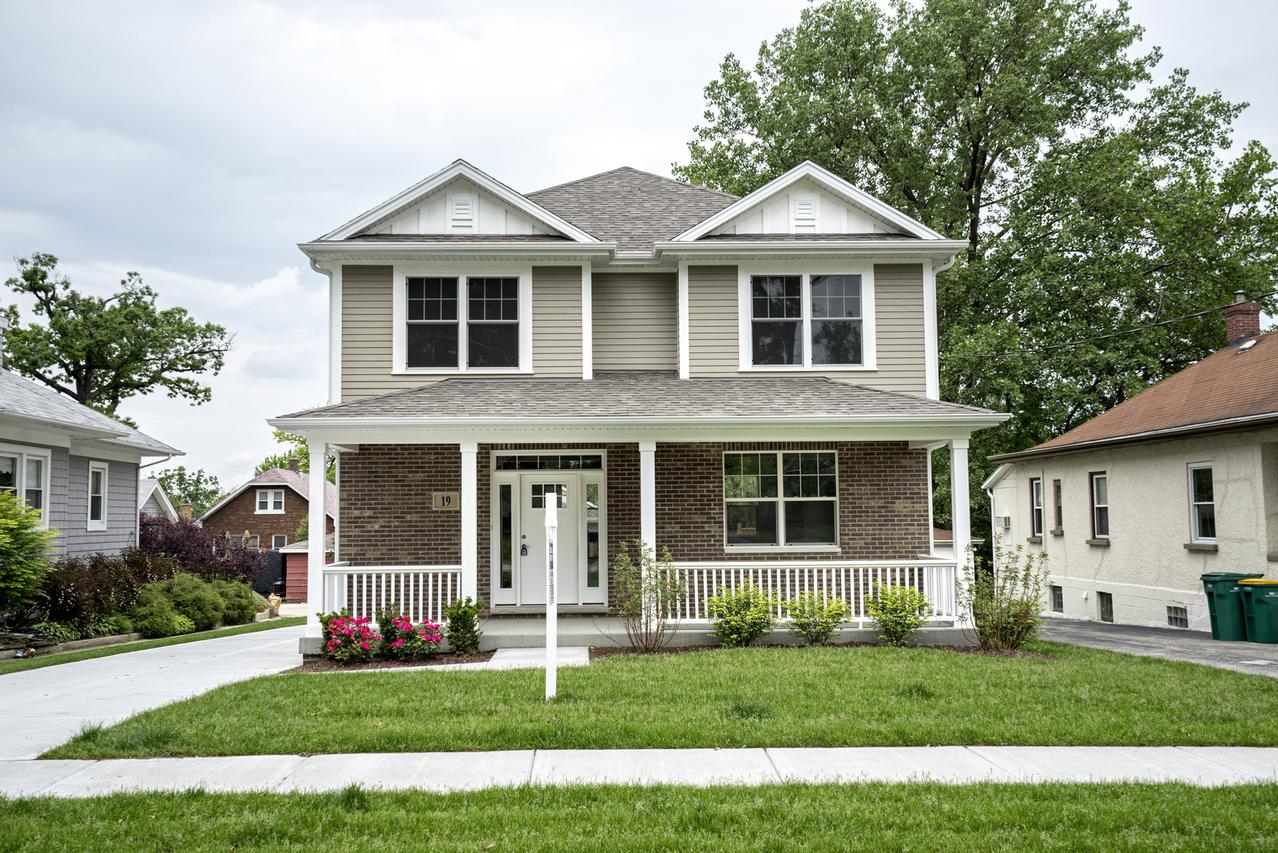 19 E Logan St., Lemont, IL 60439