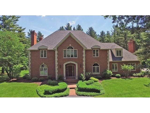 1 Fox Hunt Rd., Barrington Hills, IL 60010