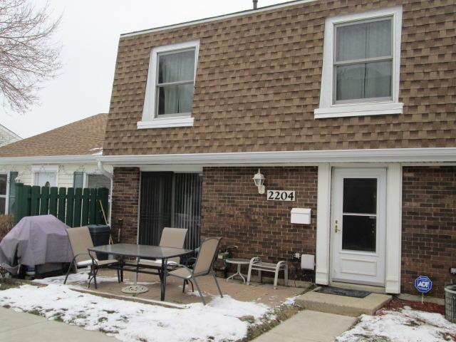 2204 Dorchester Ct. #263, Schaumburg, IL 60194