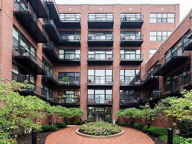 2323 W Pershing Rd. #211, Chicago, IL 60609