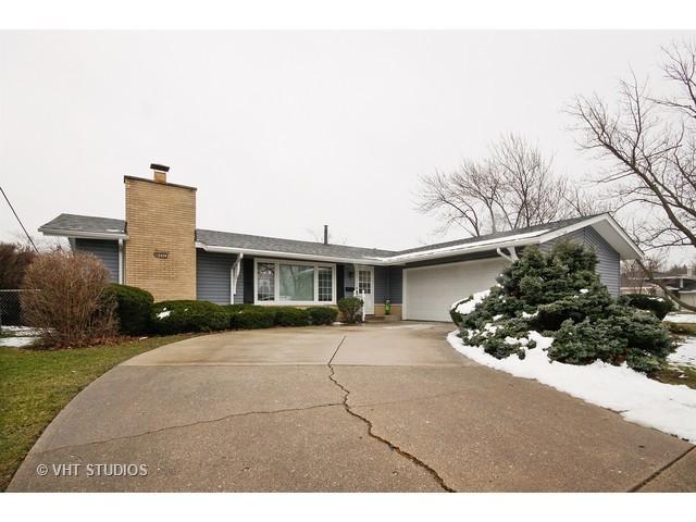 15459 Orogrande Dr., Oak Forest, IL 60452