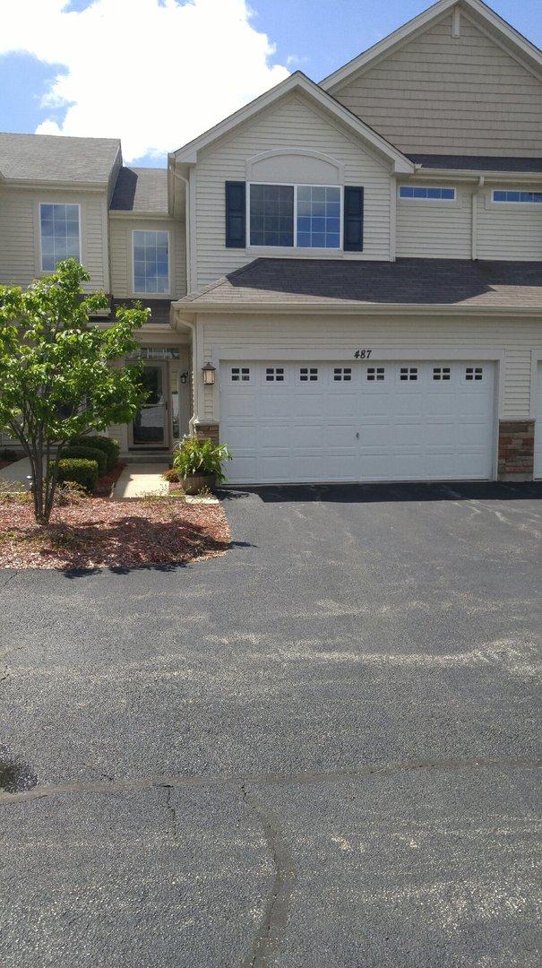 487 S Jade Ln., Round Lake, IL 60073