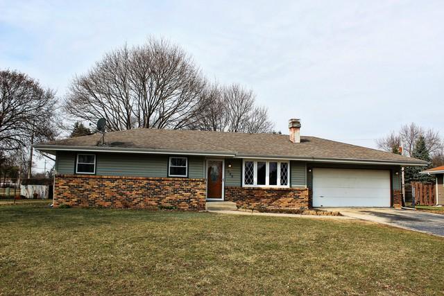 955 Hollybrook Dr., Machesney Park, IL 61115