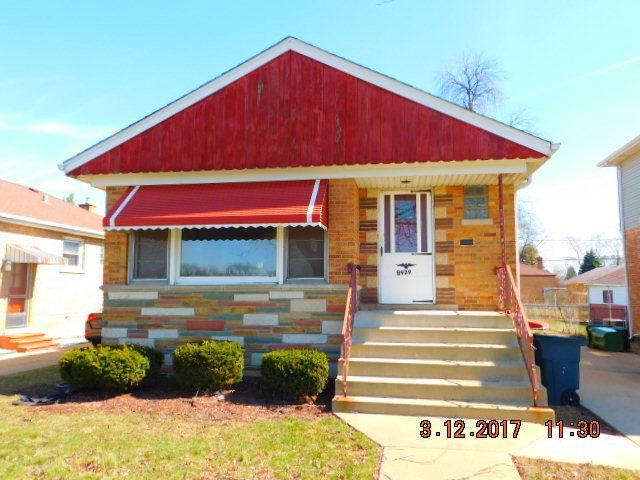 8929 S Albany Ave., Evergreen Park, IL 60805