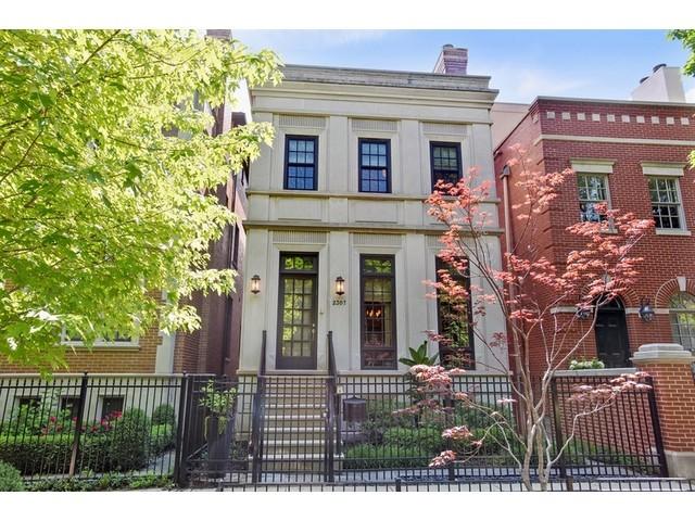 2307 N Janssen Ave., Chicago, IL 60614